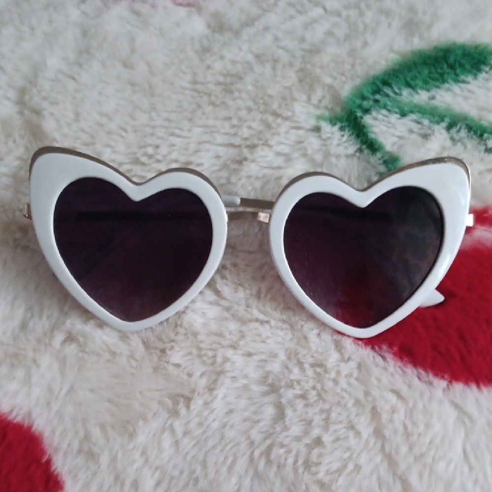 Heart-Shaped White Sunglasses